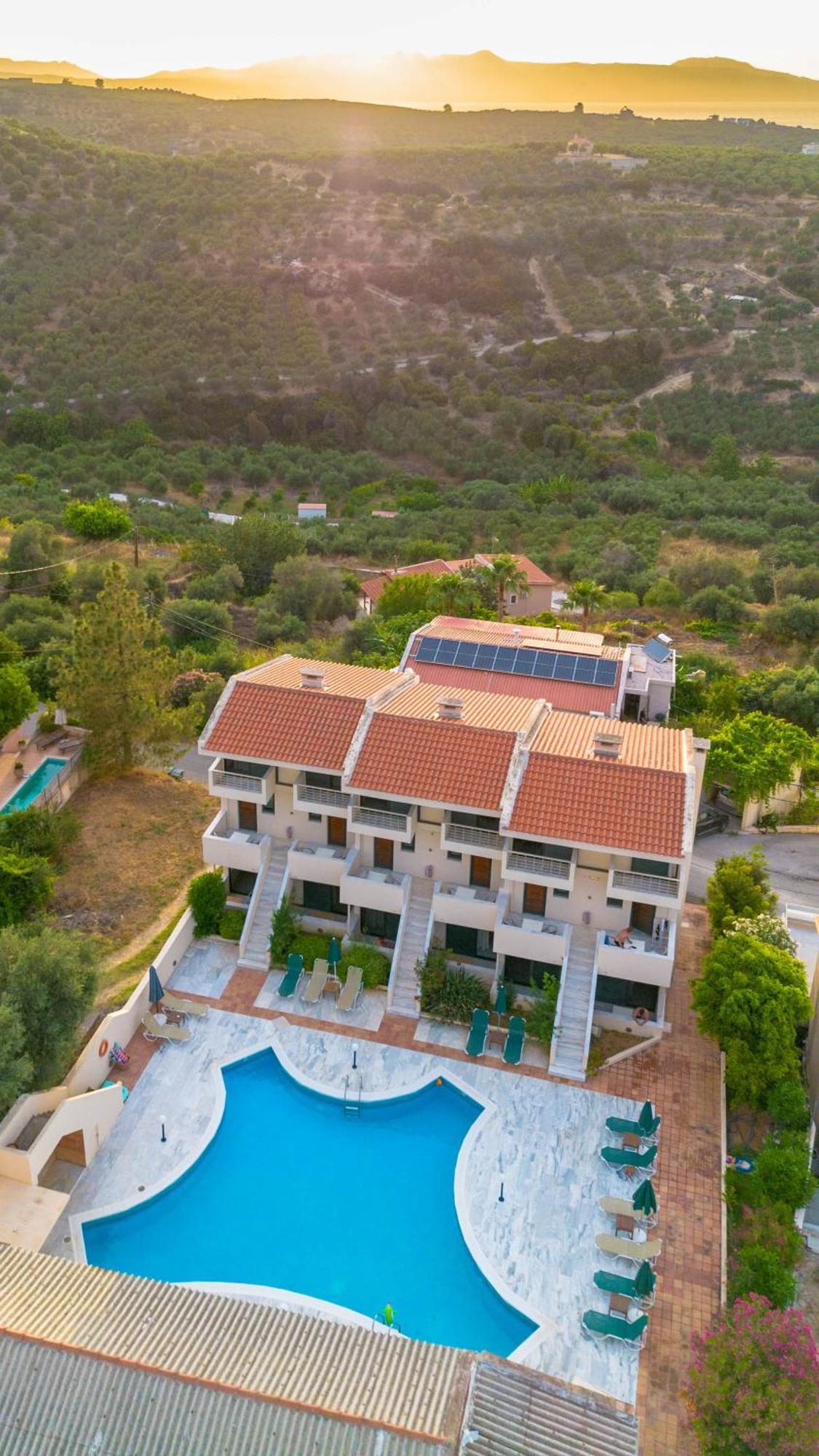 Orestis Hotel Sea View Apartments Stalos Exterior photo